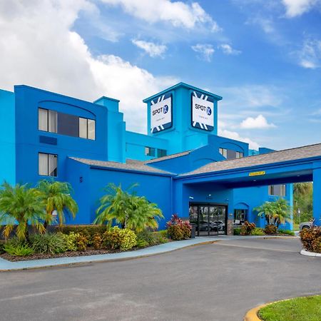 Spot X Hotel Tampa - Wesley Chapel By The Red Collection Εξωτερικό φωτογραφία