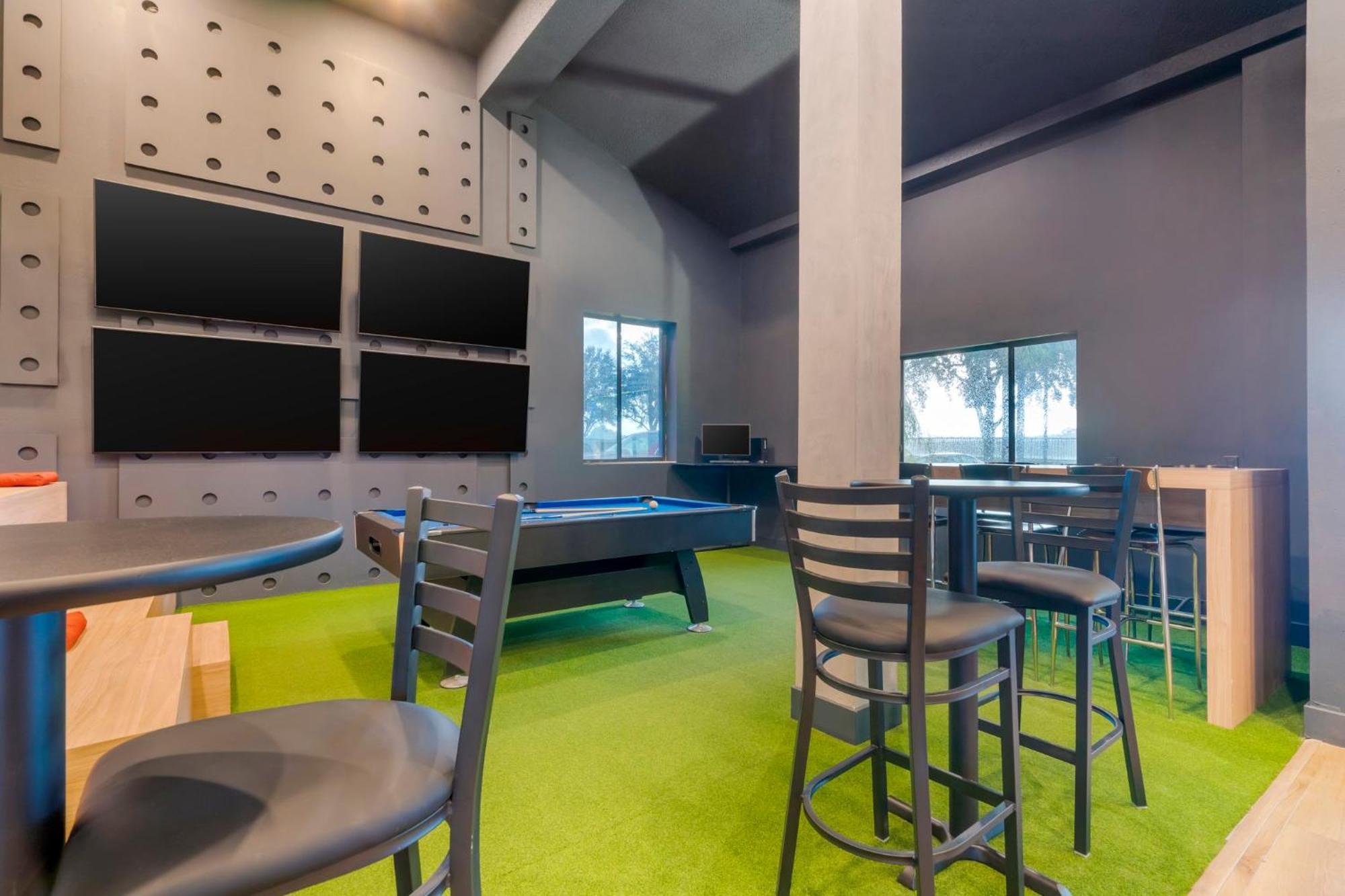 Spot X Hotel Tampa - Wesley Chapel By The Red Collection Εξωτερικό φωτογραφία
