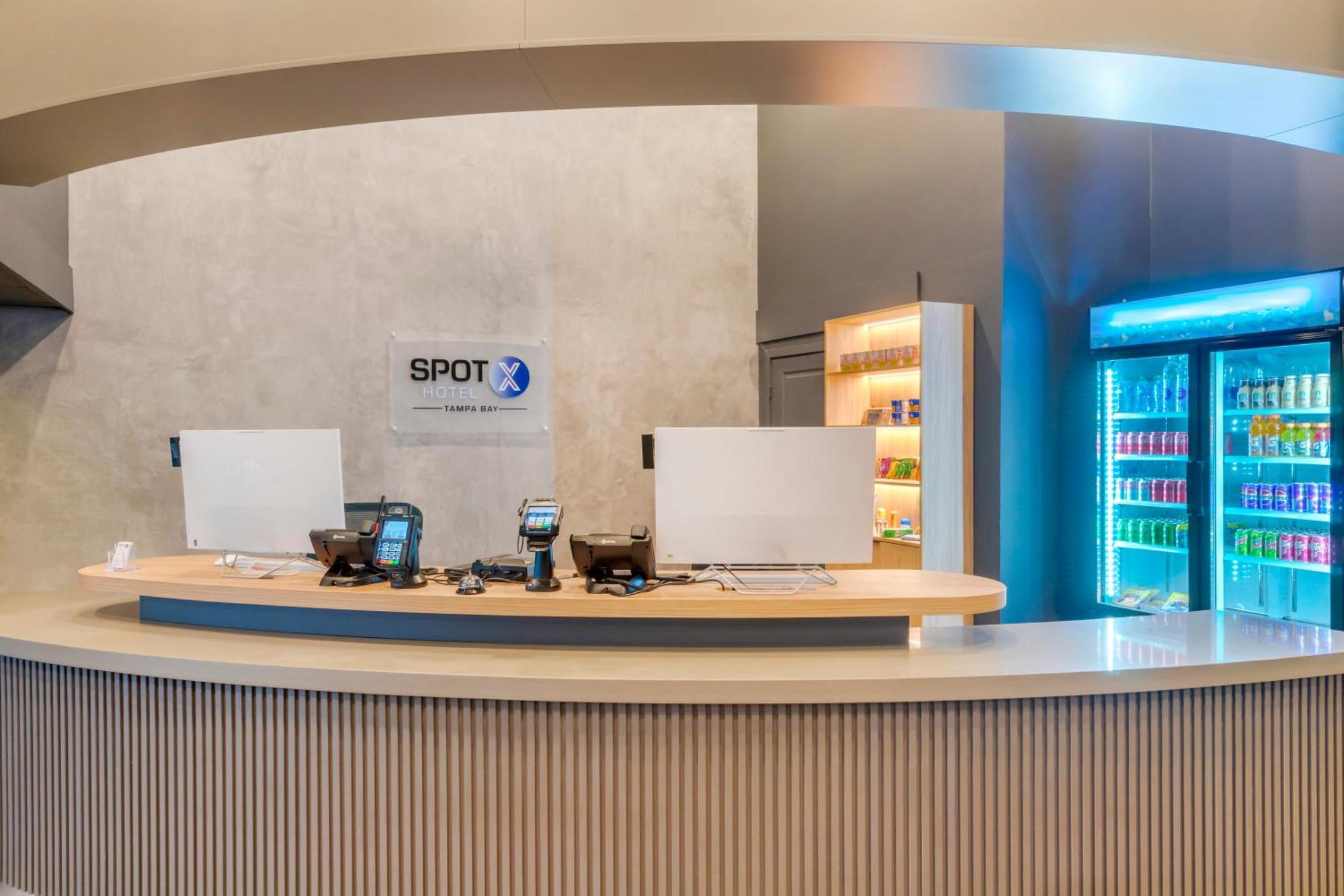 Spot X Hotel Tampa - Wesley Chapel By The Red Collection Εξωτερικό φωτογραφία