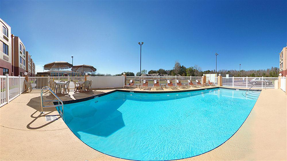 Spot X Hotel Tampa - Wesley Chapel By The Red Collection Εξωτερικό φωτογραφία